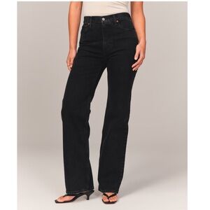 Abercrombie & Fitch Women’s Ultra High Rise 90s Straight Jean in Black Size 30